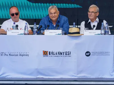 Laszlo Tokes îl susține pe Viktor Orban (sursa: Inquam Photos/Tudor Pană)