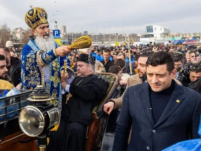 George Simion s-a dus să asiste la slujba putinistului Tedosie Foto: Inquam/Cistin Dinică