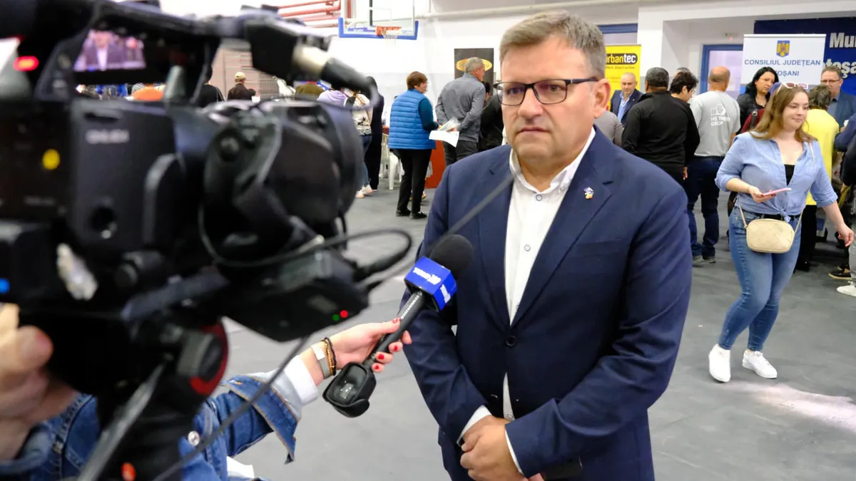 Două miliarde lei, impactul majorării salariilor bugetarilor, susține ministrul Budăi Foto: Facebook