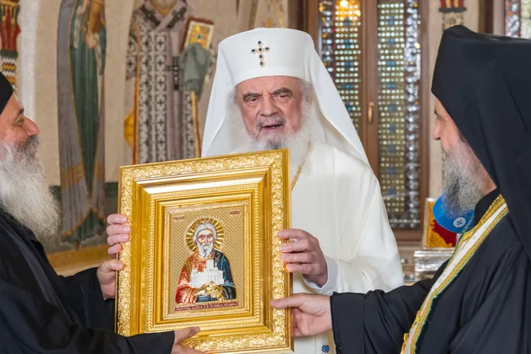 Patriarhul Daniel, cu jet privat de la București la Suceava și retur