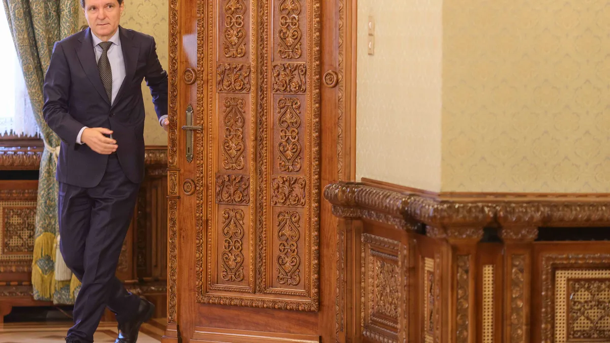 Nicusor Dan, intrebare comuna către toate partidele cu care s-a consultat