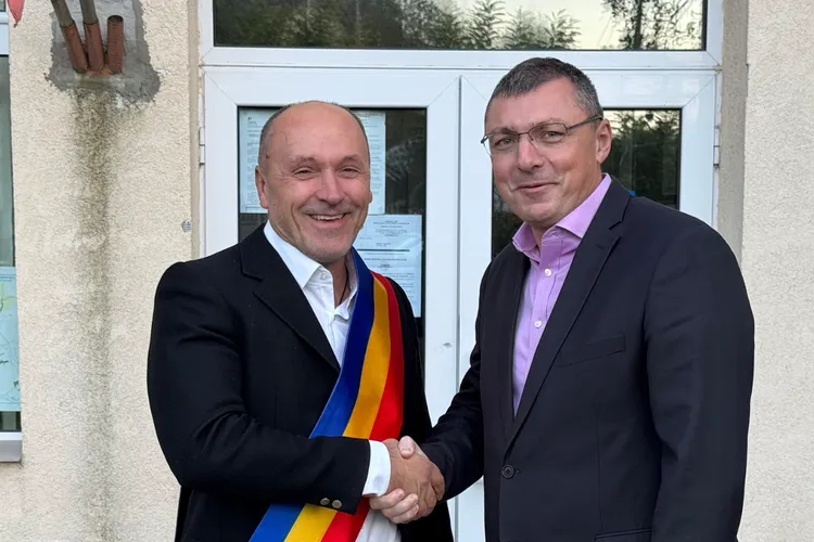 Primăriile de comune nu se descurcă nici să cheltuie banii europeni din proiecte câștigate (sursa: Facebook/Primăria Comunei Dolhești)