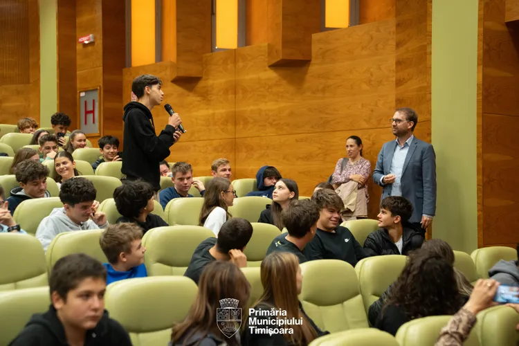 La ce întrebări trebuie să răspundă Dominic Fritz pentru a primi cetățenia română Foto: Facebook