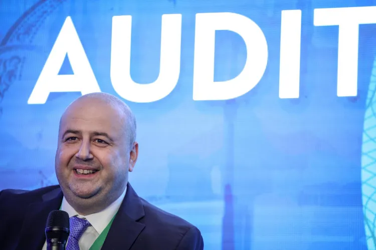 CCR validează numirea lui Mihai Busuioc (sursa: Inquam Photos/Alexandru Busca)