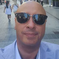 Bodu, bine plătit la Energie, tranzacție imobiliară fantastică: 164 EUR/mp pe o fâneață (sursa: Facebook/Sebastian Bodu)