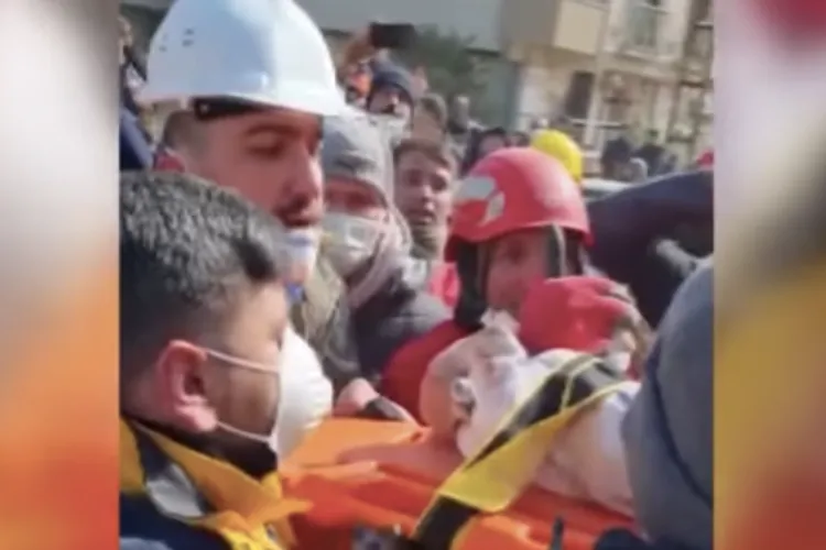 Turcia: bebeluș, viu după cinci zile (sursa: Facebook/Agerpres)