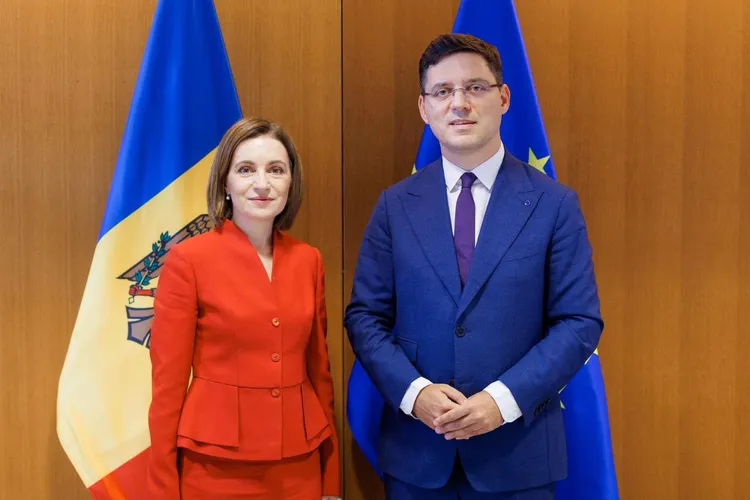 Maia Sandu câștigă, Moldova alege Europa (sursa: Facebook/Victor Negrescu)