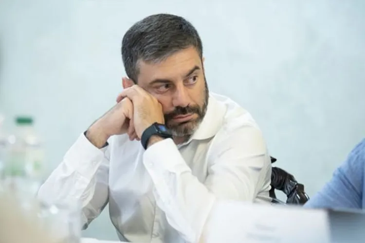Ucrainenii din teritoriile ocupate, sfătuiți de autoritățile de la Kiev să accepte pașapoartele rusești pentru a supraviețui