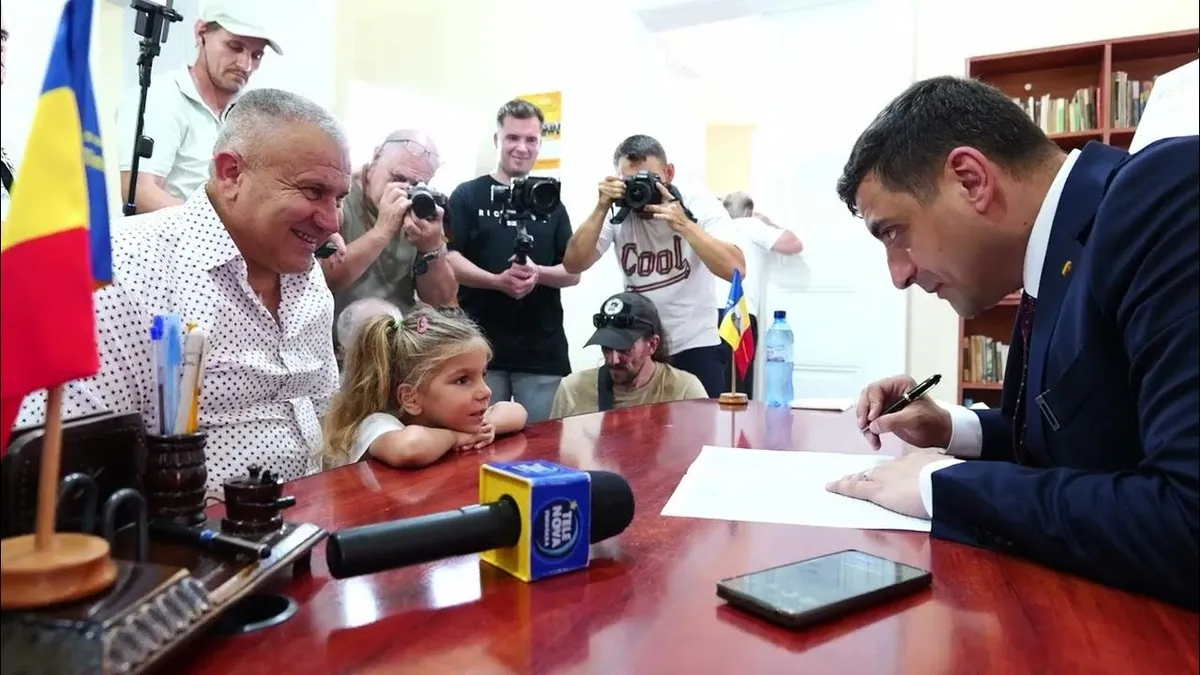 Simion recunoaște că și-a bătut joc de circa 40.000 de români care visau case de 35.000 euro Foto: Captură YouTube