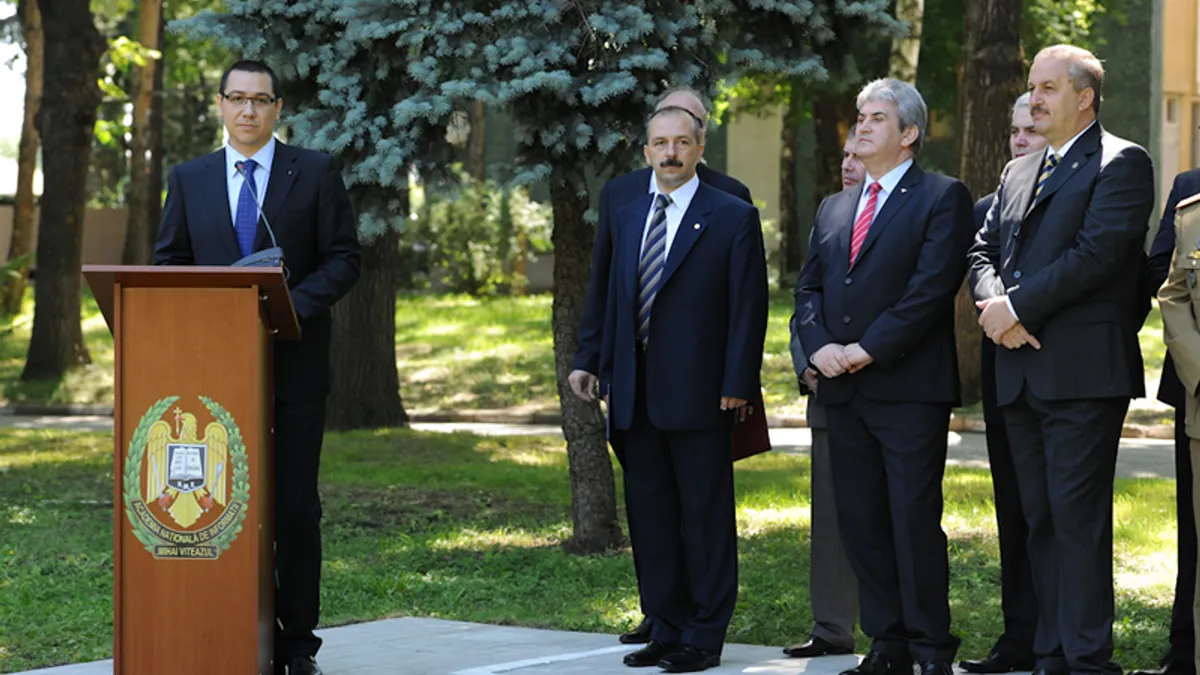 România, uzină de doctorate. Doar 60 ar fi fost plagiate Foto: SRI