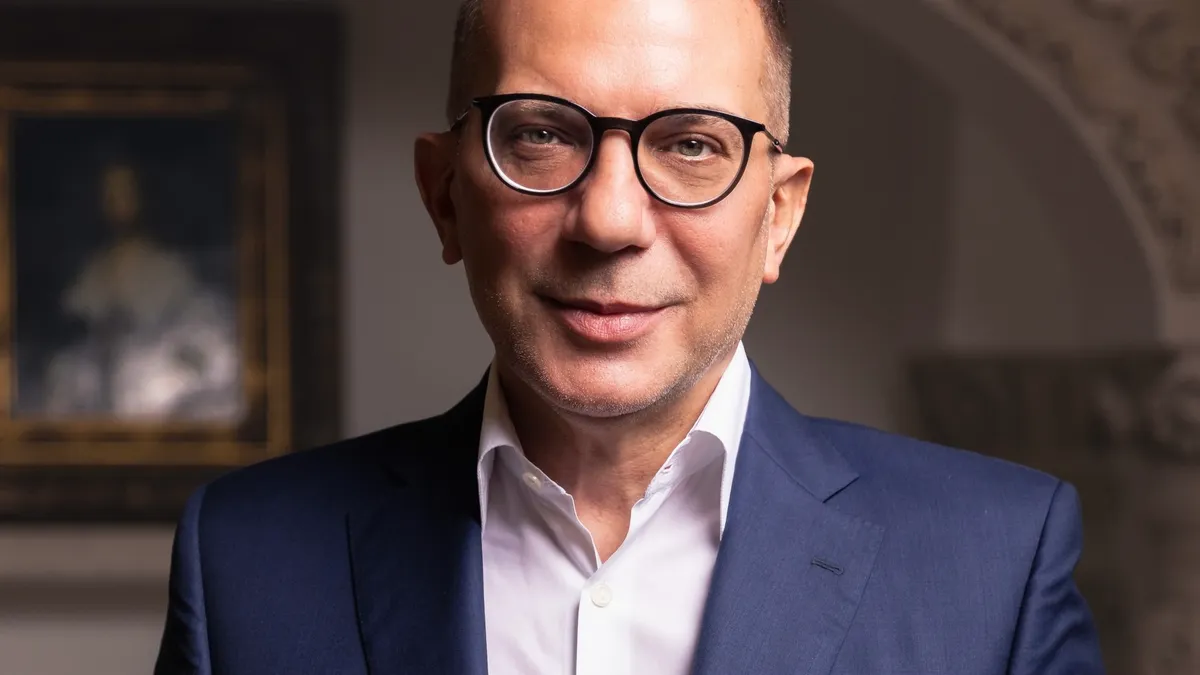 EximBank răspunde acuzațiilor premierului Ilie Bolojan (sursa: Facebook/Exim Banca Romaneasca)