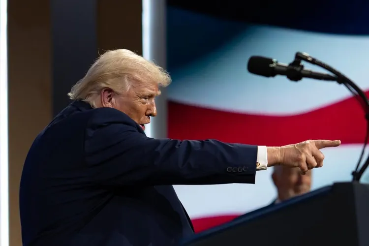 Trump vrea control asupra petrolului iranian (sursa: Facebook/The White House)