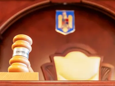 Pensiile magistraților, CCR amână decizia (sursa: Facebook/Curtea Constituțională a României)