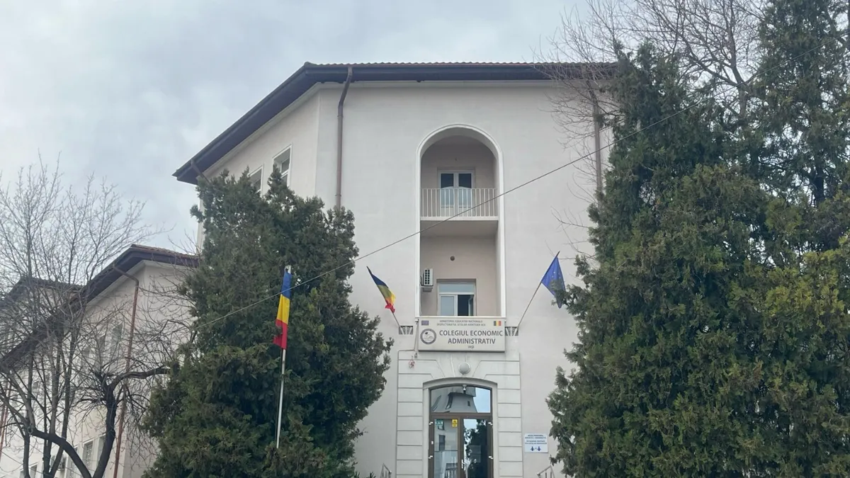 Colegiul Economic Administrativ din Iași