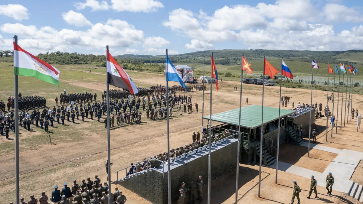 Putin își linge rănile în Siberia (sursa: mil.ru)