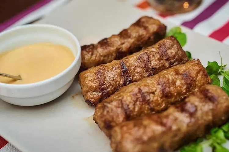 Micii de 1 mai, 18 milioane (sursa: Facebook/La Cocosatu)