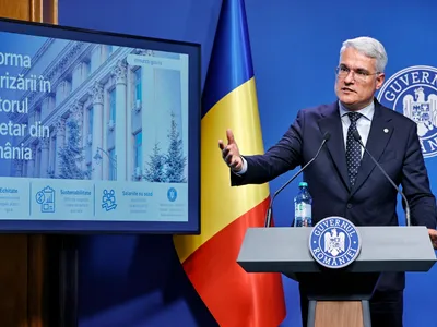 Legea salarizării, contestată de bugetari (sursa: Facebook/Dragoș Pîslaru)