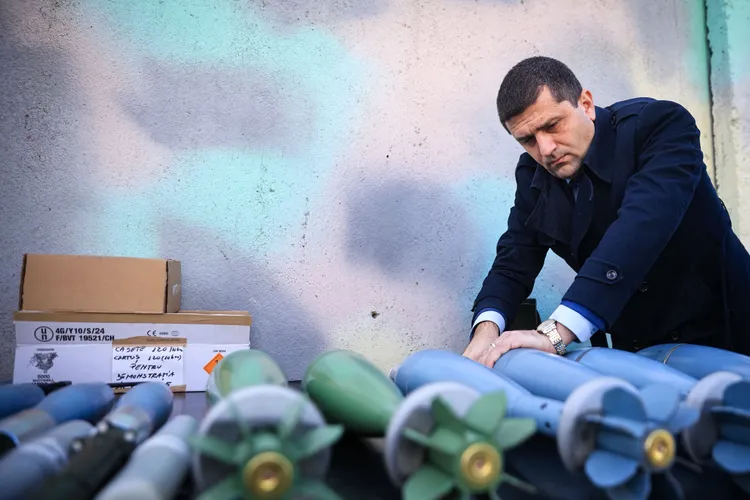 Miruță cere PSD să spună de ce i-a trimis la CCR pe Busuioc, Licu, Stan și Deliorga Foto: Facebook