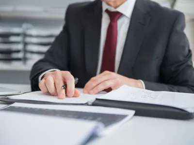 Ajutorul de deces a ajuns la 9.192 de lei în 2026: trei ani la dispoziție pentru depunerea cererii