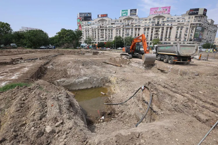 Restricții de circulație în Piața Unirii (sursa: Inquam Photos/George Călin)