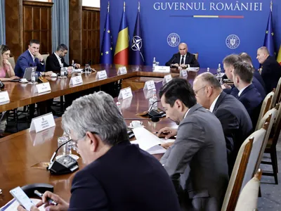 Declarații contradictorii dinspre Guvern privind vârsta de pensionare Foto: Facebook