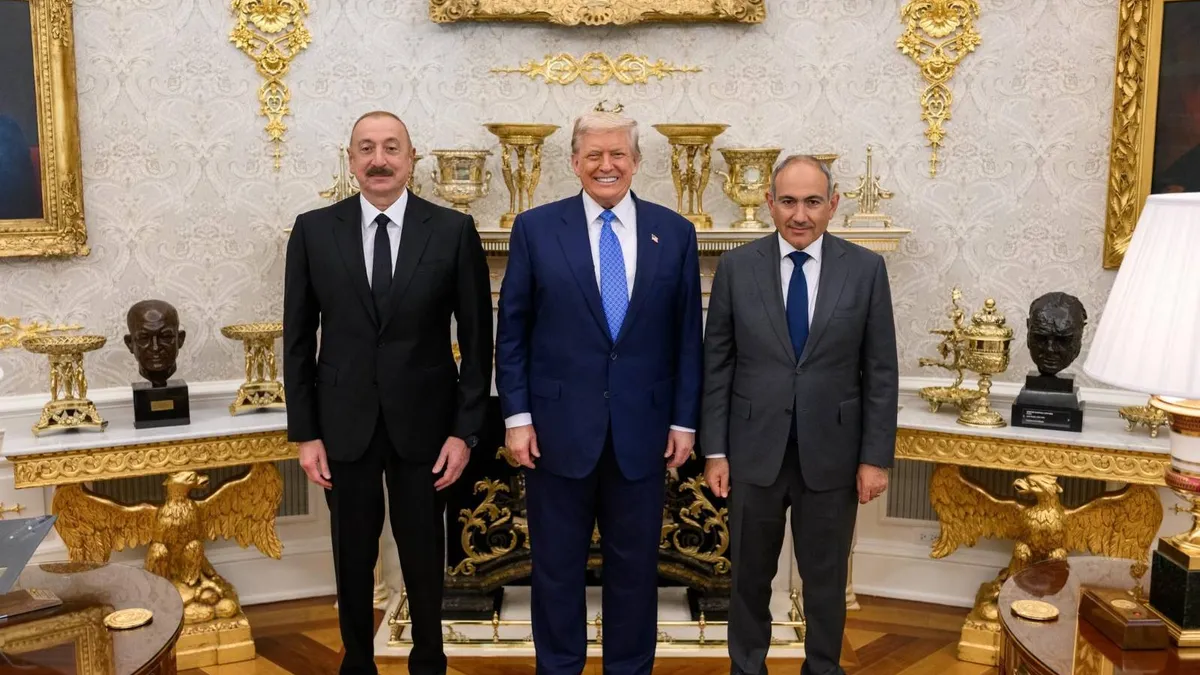 Iranul amenință cu blocarea „Coridorului Trump” (sursa: Facebook/The White House)