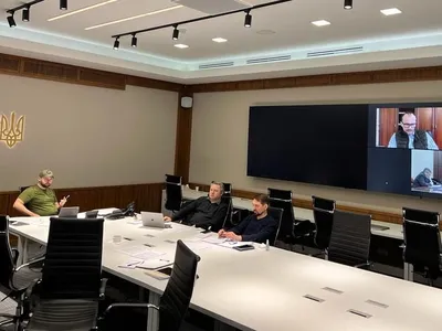 Rușii pretextează că negociază, dar omoară (sursa: Twitter/Mihailo Podolyak)