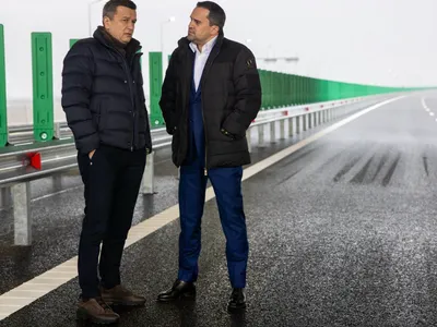 Grindeanu, în ghete Zegna de 1.250 de euro la inaugurarea unei bucățele din A7 (sursa: Facebook/Podul)