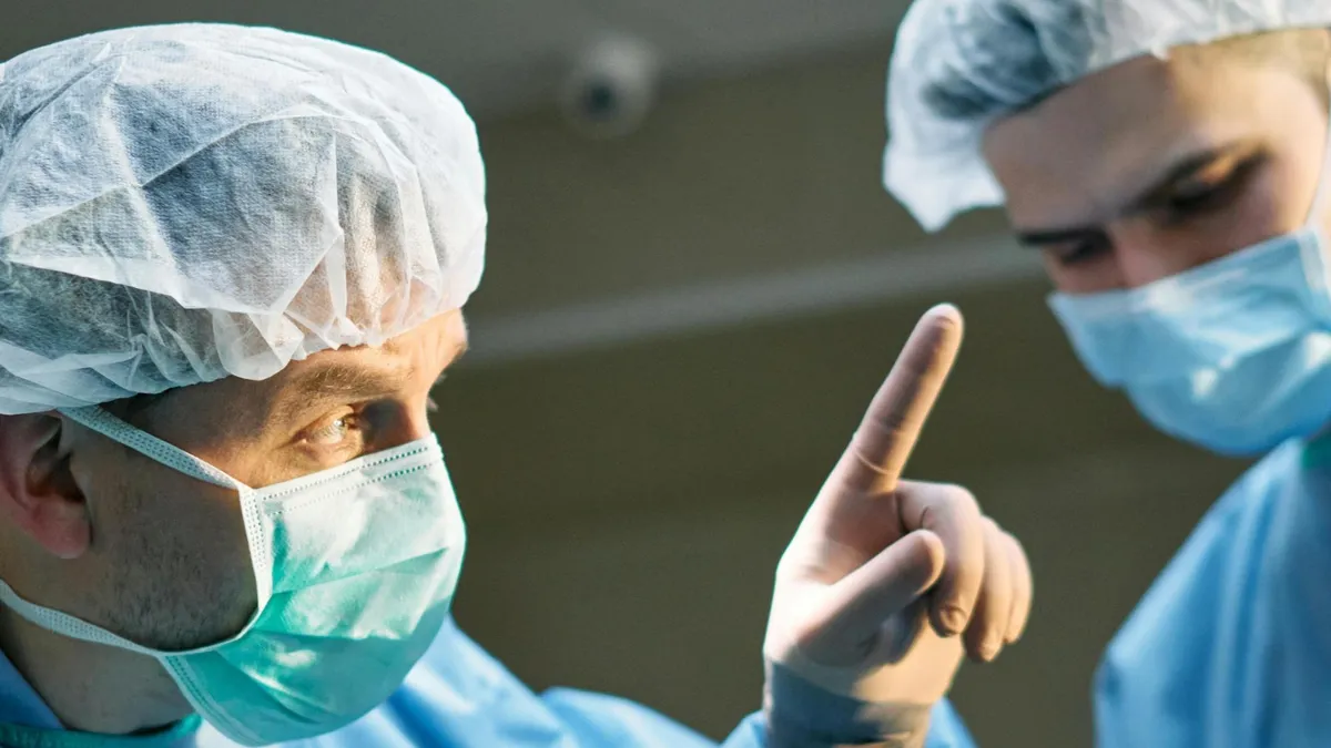 Moartea a doi medici rezidenți, anchetată (sursa: Pexels/cottonbro studio)