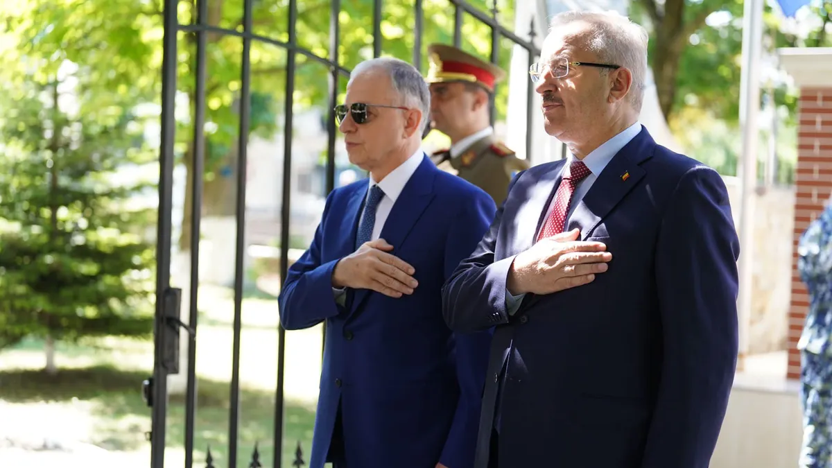 Dîncu, dat afară din Guvern pentru declarațiile pro-Rusia, susține umbrela nucleară a Franței Foto: Facebook