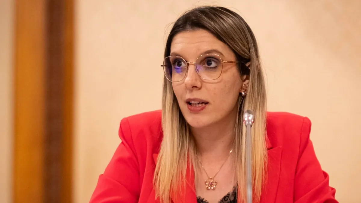 Diana Buzoianu, ministru al Mediului, într-o intervenție în Parlamentul României în martie 2026