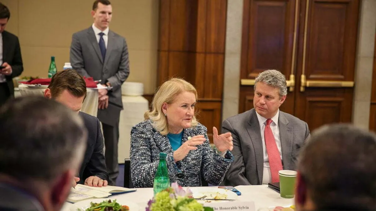 România, lăudată pentru sprijinul acordat Ucrainei  Foto: Facebook