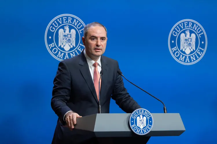 Talentatul domn Nazare: dorit de Veștea și Grindeanu în Guvern, nesancționat de PNL-Bolojan