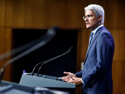 Legea pensiilor magistraților, prioritate pentru Guvern (sursa: Facebook/Dragoș Pîslaru)