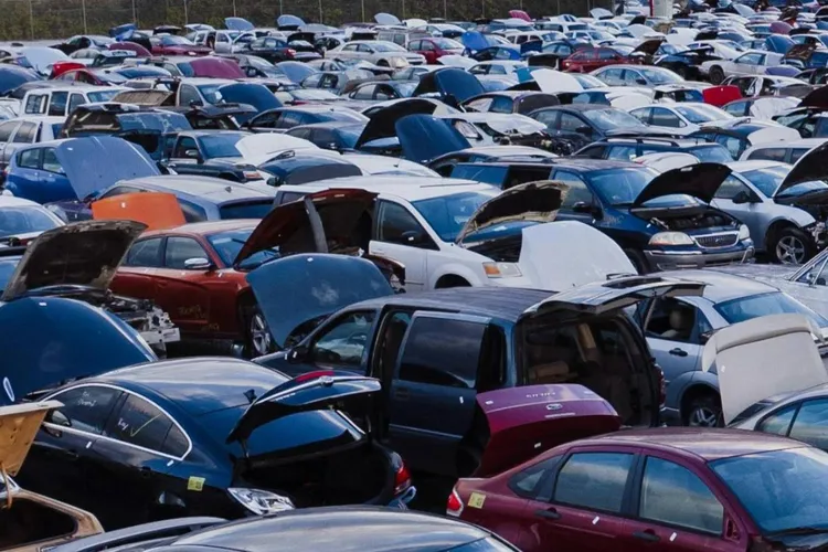 Cumpărători înșelați la cumpărarea mașinilor second-hand (sursa: Pexels/Kelly)