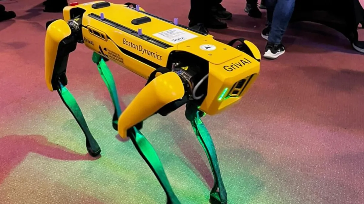 Între asistenta Carolina AI și câinele-robot de la Boston Dynamics - DIZ iași, ediția a patra (sursa: ziaruldeiasi.ro)