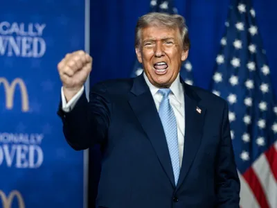 Trump acuză Ucraina de lipsă de recunoștință (sursa: Facebook/The White House)