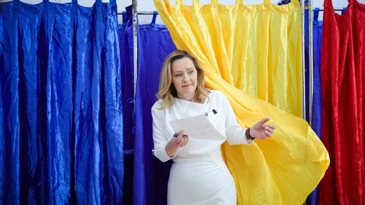 Elena Lasconi votează pentru Nicușor Dan (sursa: Facebook/Elena Lasconi)