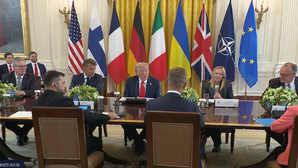 Trump, Zelenski, liderii europeni (Casa Albă) (sursa: Facebook/The White House)