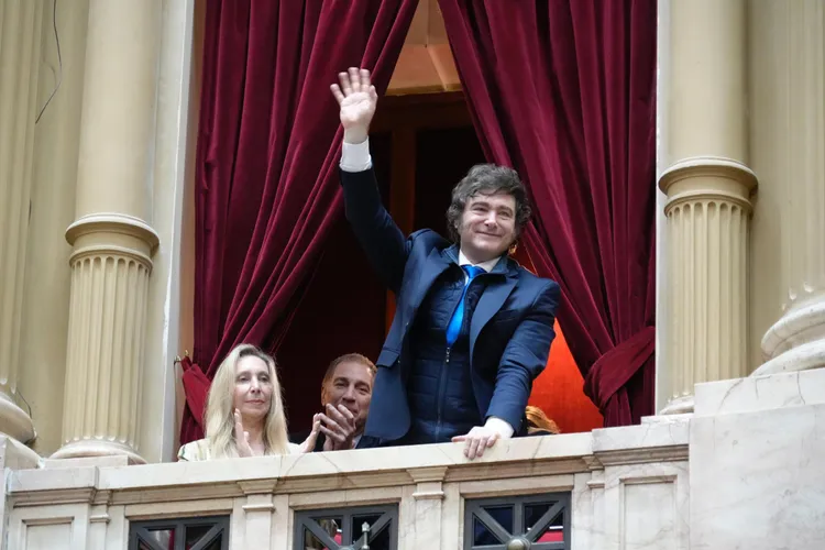 Președintele, oficialii statului nu-și vor primi salariile în caz de deficit prelungit - Argentina, propunere Javier Milei