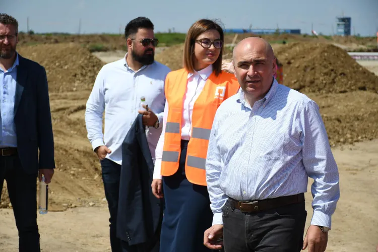 Bihor: Un procent de 72% din bugetul pe 2023 al Consiliului Judeţean este alocat investiţiilor