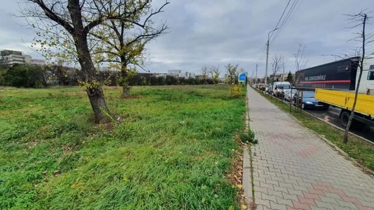 Spațiul verde devine blocuri și birouri (sursa: ziaruldeiasi.ro)