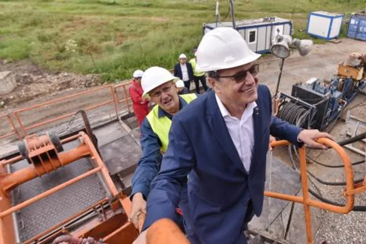 Sindicaliștii de la BNS acuză guvernul Ciolacu: „Din 5 lei cheltuiţi de stat, unul este împrumutat”