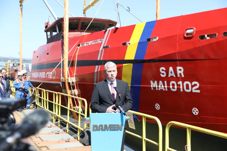 Două nave multirol noi ale IGSU, abandonate de doi ani din cauza lipsei de marinari militari. Au costat 45 de milioane de euro, acum se degradează (sursa: Facebook/IGSU - Inspectoratul General pentru Situatii de Urgenta, Romania)