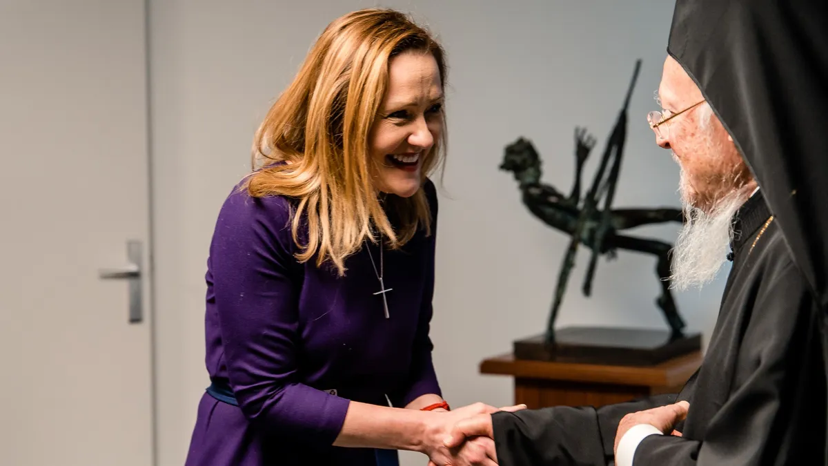 Lasconi anunță că ține post și spune că Soros nu a făcut rău României Foto: Facebook