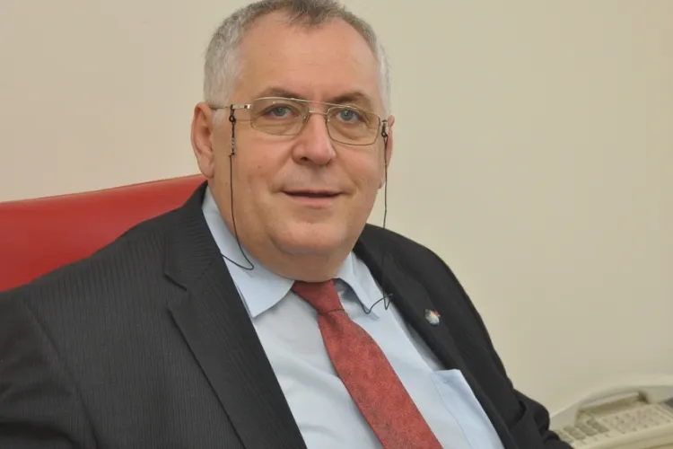 Cine conduce revolta anti-Bolojan a primarilor: Emil Drăghici, fost turnător, primar din 1990, avere impresionantă Foto: calm.md