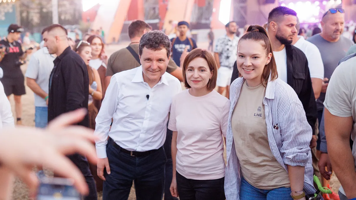 Un jurnalist din Chișinău infirmă zvonul că Nicușor Dan nu ar fi trimis un mesaj de Ziua Moldovei Foto: Facebook Maia Sandu