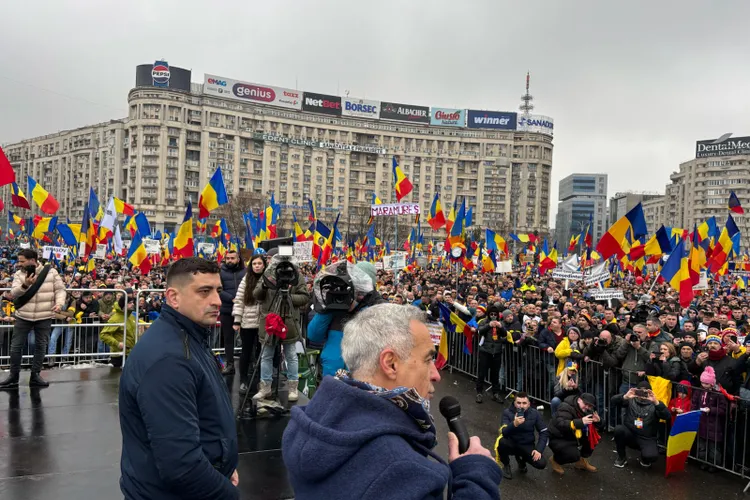 Simion a luat elicopterul ca să se lipească de Călin Georgescu Foto: Facebook