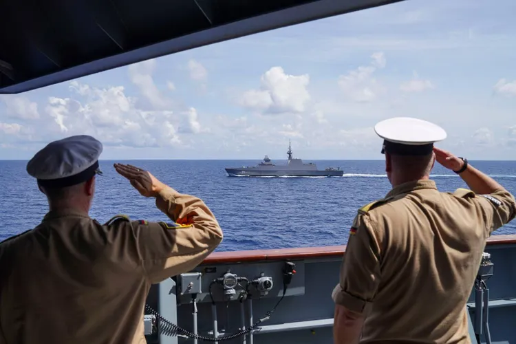 Se agită apele în Marea Baltică: rușii amenință cu represalii după ce Germania a deschis un comandament NATO la Rostock