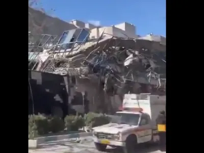 Israelul a lovit clădirea unde se reunise consiliul care trebuia să aleagă succesorul lui Khamenei Foto: Captură video